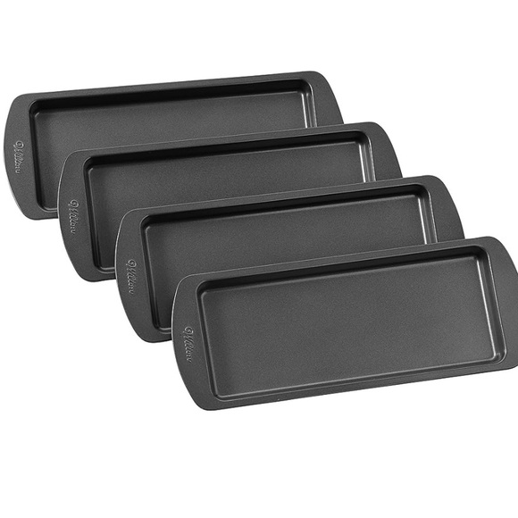 Wilton Kitchen 4 Pc Wilton Easy Layers Loaf Cake Pan Set Poshmark